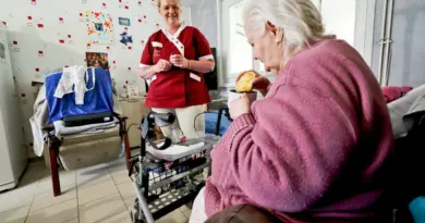 Le coût de l’aide à domicile pour les personnes âgées dépendantes s’envole du fait de la rigueur budgétaire