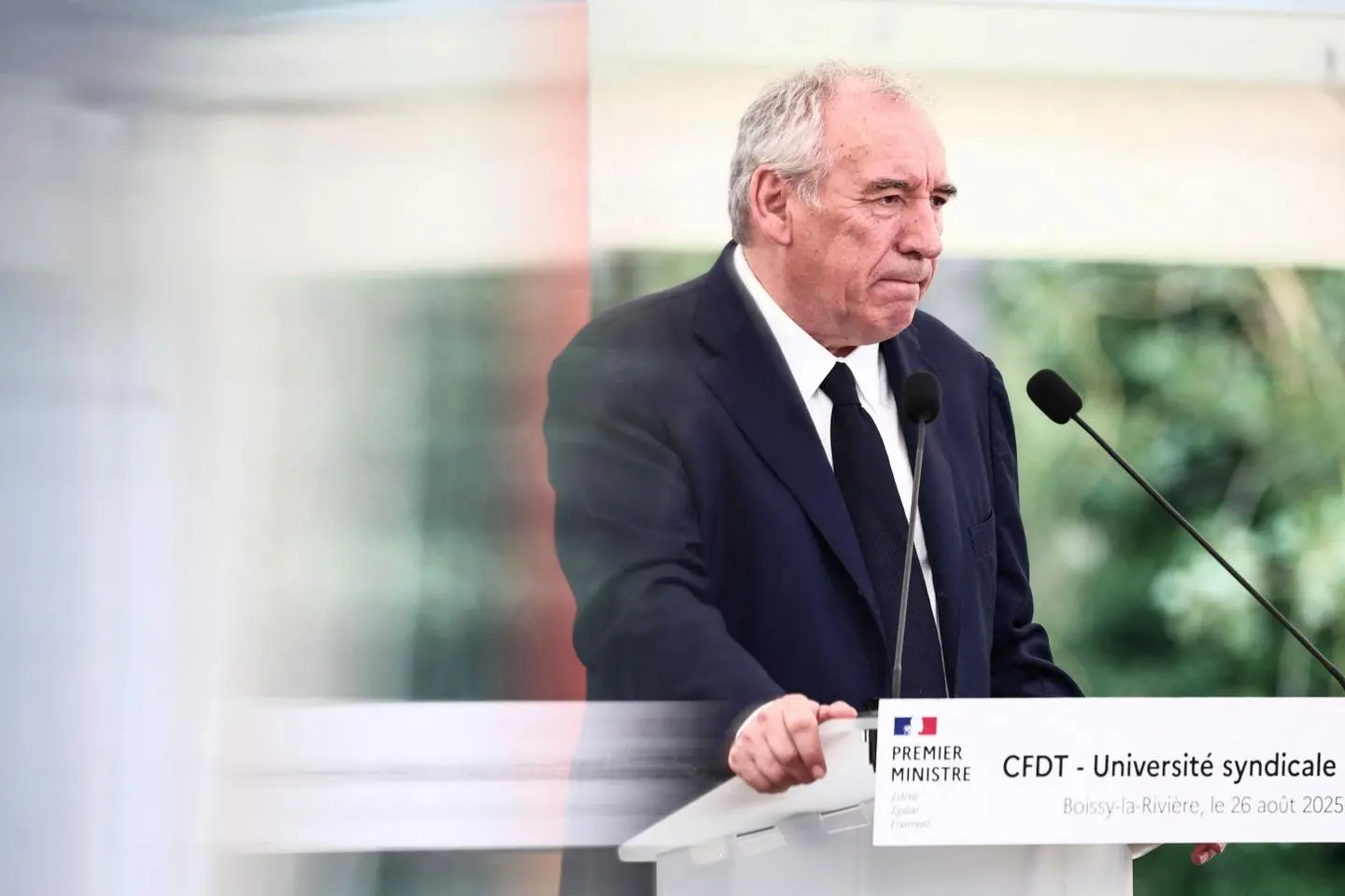 Le gouvernement Bayrou va-t-il tomber ? Explorez les différents scénarios avec notre simulateur