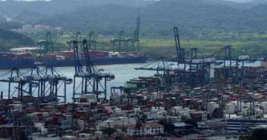 Le groupe hongkongais CK Hutchison ne cédera pas ses ports de Panama avant 2026