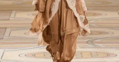 Le pantalon ballon, la tendance incontournable de l’automne qui twistera nos looks dès la rentrée