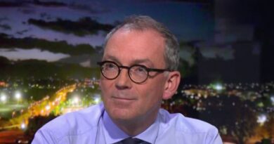 Le préfet de Guadeloupe Xavier Lefort s’en va, la crise de l’eau reste : chronique d’un dossier insoluble