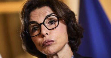 Législative partielle à Paris : pourquoi Rachida Dati renonce à sa candidature au profit de Michel Barnier ?