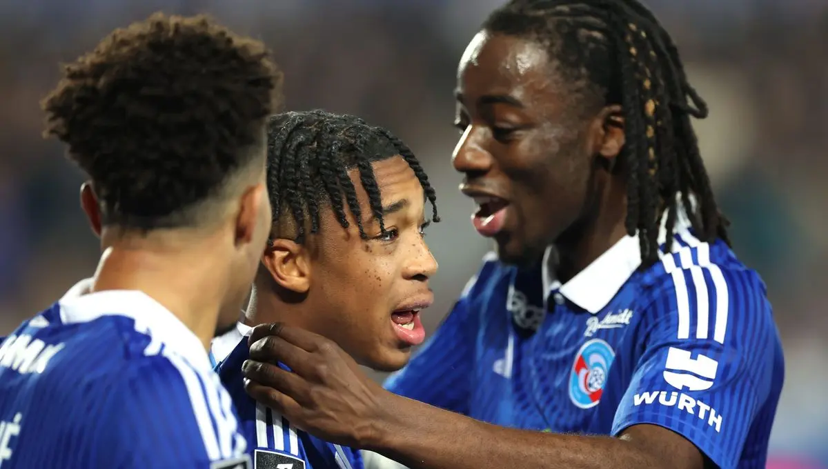 L'entraîneur de Strasbourg Liam Rosenior ravi de conserver Ismaël Doukouré : "La bonne décision pour lui et pour nous" - ici