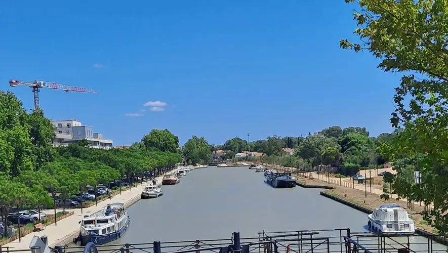 "Les Biterrois vont redécouvrir que la ville donne sur le canal" : à Béziers, les premiers travaux du quai Port-Neuf sont terminés