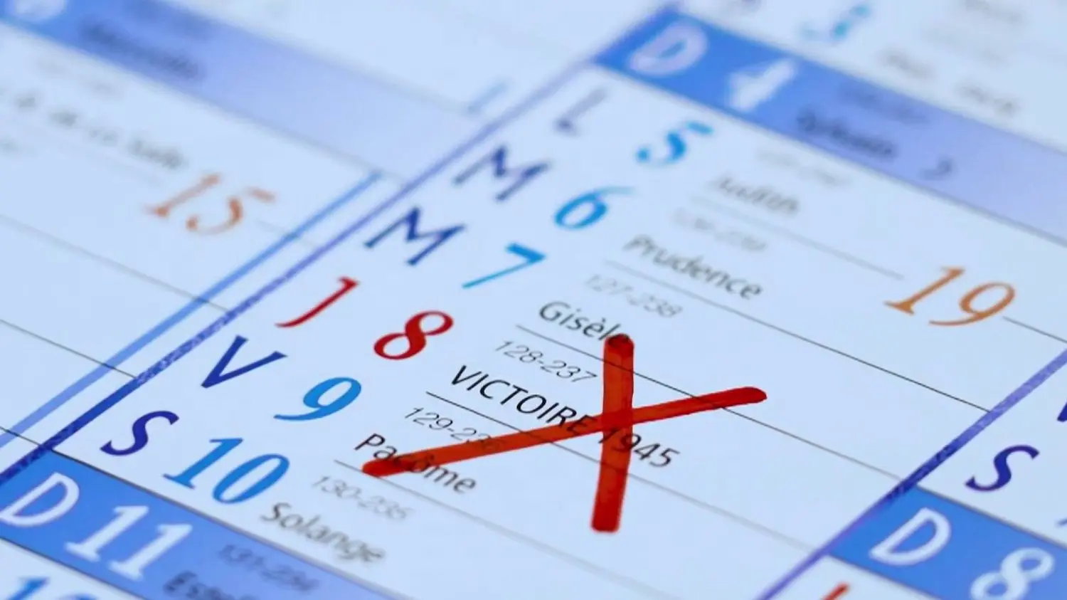 Les Français divisés par la suppression de deux jours fériés