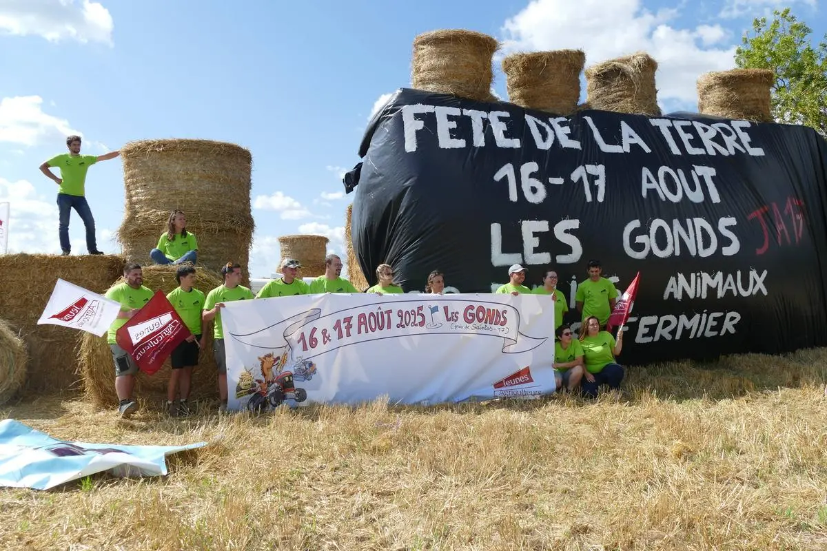 Les Gonds : tractor-pulling et courses de moissonneuses-batteuses à la Fête de la terre
