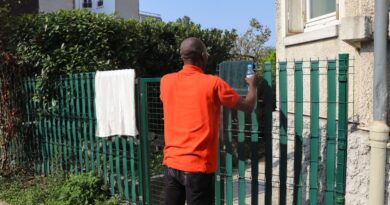 « Les bains-douches permettent de rester dignes » : à Saint-Denis, une respiration face à l’épuisement de la rue