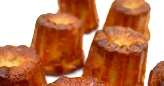 Les cannelés bordelais - la recette facile et délicieuse !