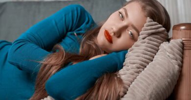 jeune femme triste