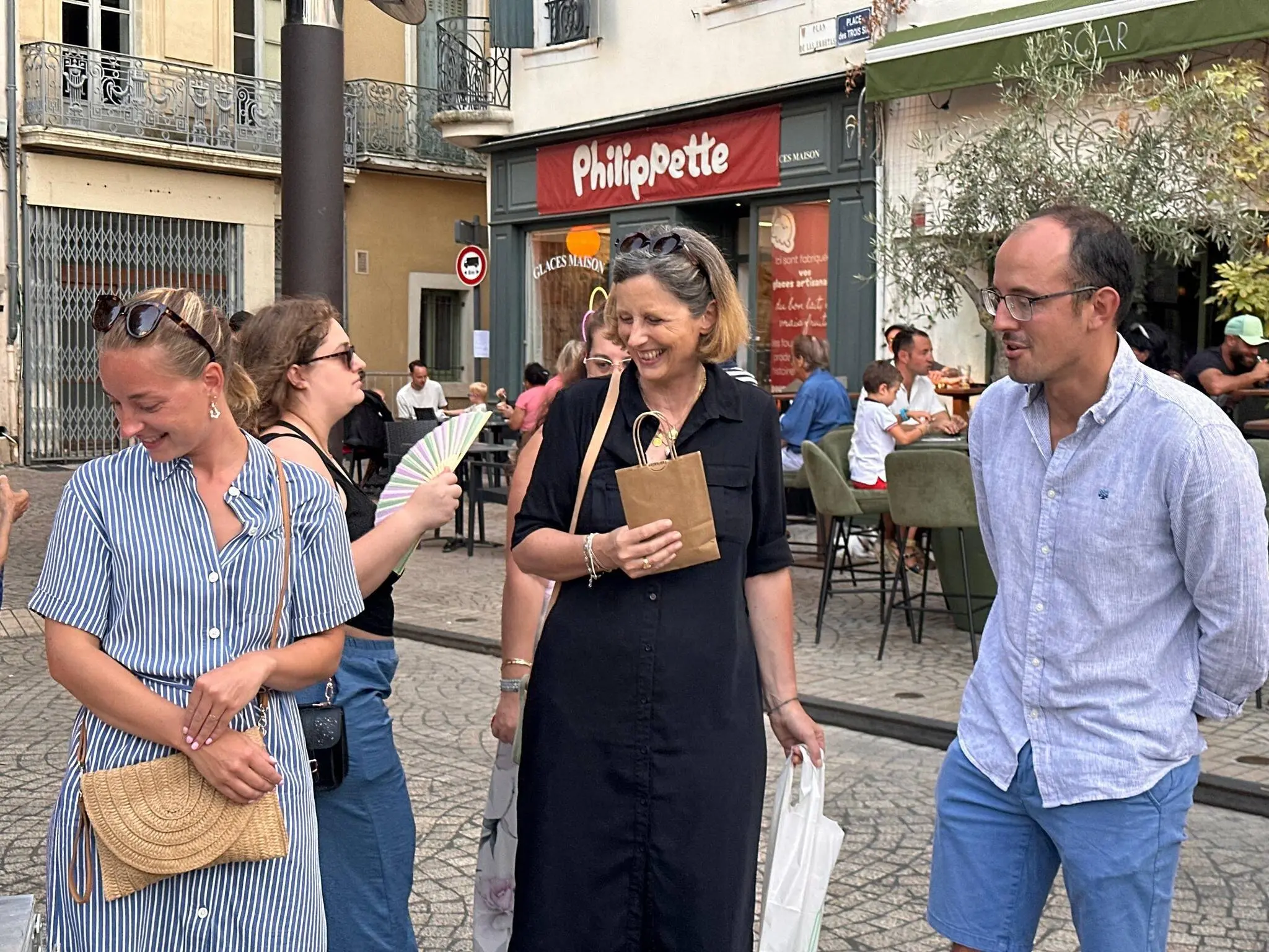 Présence de Mme Emmanuelle Ménard et de Robert Ménard