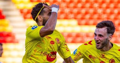 Les footballeurs de l'US Orléans sortent la tête de l'eau - ici