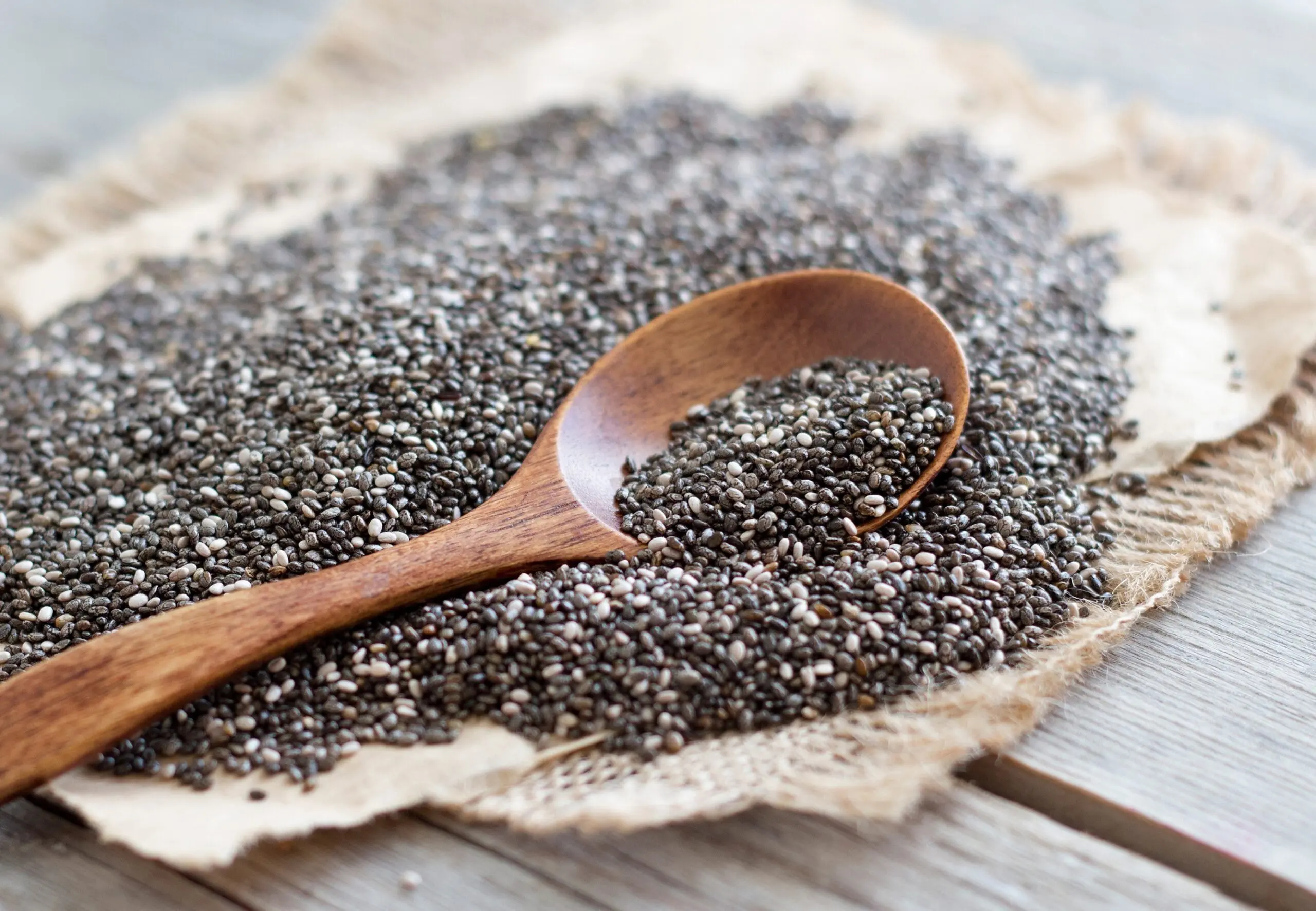 Les graines de chia, un super-aliment aux multiples vertus... pour la peau - Maximag.fr