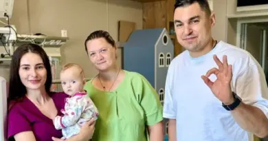 Les médecins ukrainiens ont pratiqué 6 interventions chirurgicales sur un bébé de 8 mois avec une pathologie complexe, sous une même anesthésie