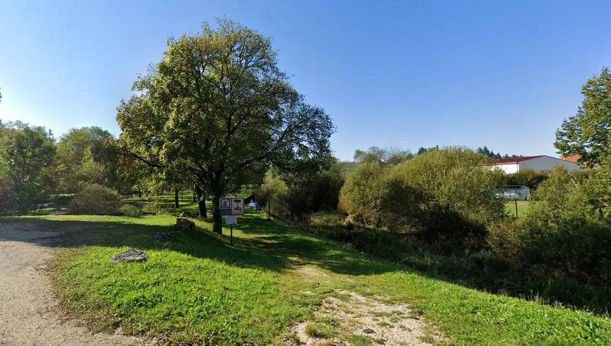 Les plus belles plages de Franche-Comté : la plage de Oye-et-Pallet dans le Haut-Doubs - ici