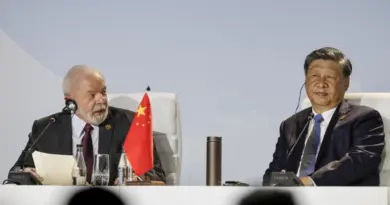 Les présidents chinois et brésilien affichent leur unité
