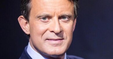 Les socialistes seraient “balayés” en cas de dissolution, prévient Manuel Valls
