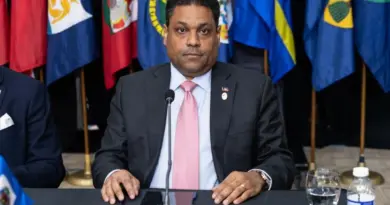 L'homme d’affaires Laurent Saint-Cyr prend le pouvoir en Haïti