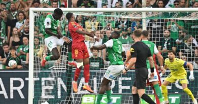 Ligue 2. « Être une équipe qui construit depuis derrière » : comment l’ASSE a opéré sa révolution défensive avec Horneland