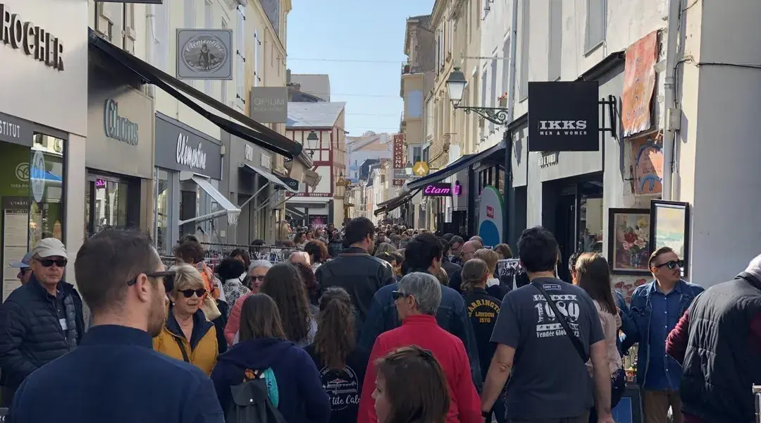 Livres, bibelots, jouets… La grande braderie des Sables-d’Olonne revient pour deux jours