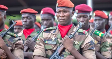 MALI : LE SILENCE DE BAMAKO - Magazine Raids