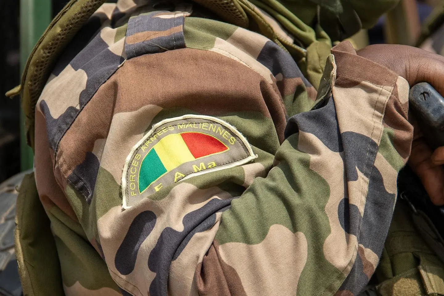 Mali : des djihadistes attaquent deux positions militaires