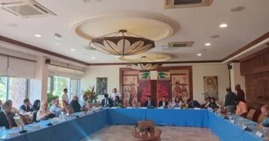 Manuel Valls en Calédonie. Le comité de rédaction de l'accord de Bougival rentre dans le vif du sujet