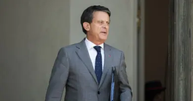 Manuel Valls se rendra en Nouvelle-Calédonie mardi pour tenter de sauver l'accord de Bougival