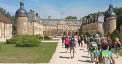 Marcher pour la justice et la paix : de Besançon à Arc et Senans