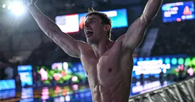 Maxime Grousset champion du monde du 100 m papillon, sa deuxième médaille d’or