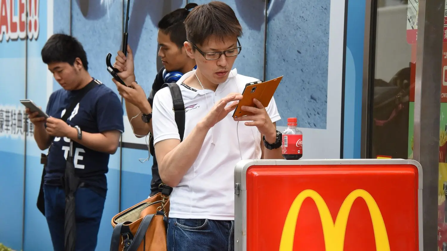 McDonald's contraint à des excuses au Japon, à cause de cartes Pokémon offertes dans certains de ses menus