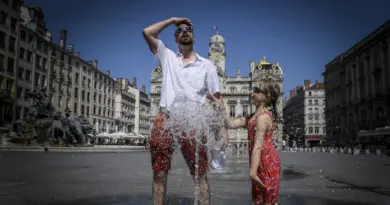 Météo. Lyon et le Rhône en vigilance rouge canicule : arrosage, écart de température… Toutes les réponses à vos questions