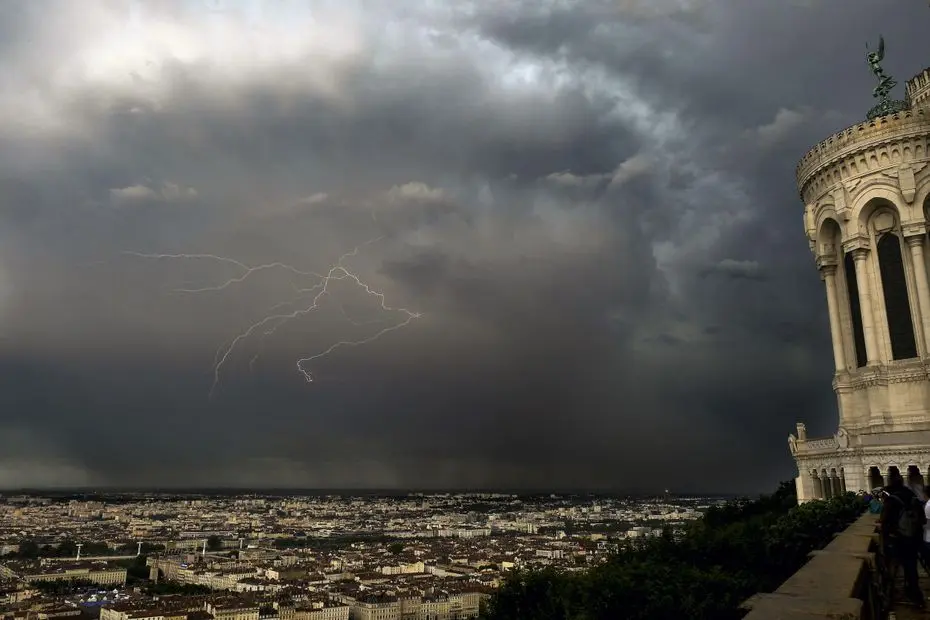 Météo. "Orages" et "pluies abondantes" arrivent, ces départements basculent en vigilance jaune