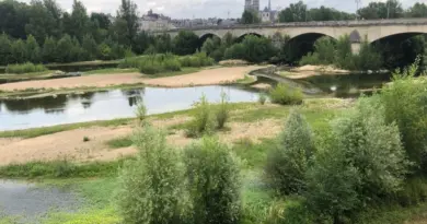 Météo : trois départements du Centre-Val de Loire placés en vigilance orange orages-canicule, des rafales de vent à plus de 100 km/h attendues