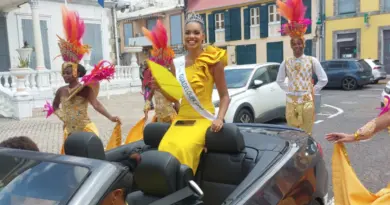 Miss Guadeloupe accueillie en triomphe à Basse-Terre