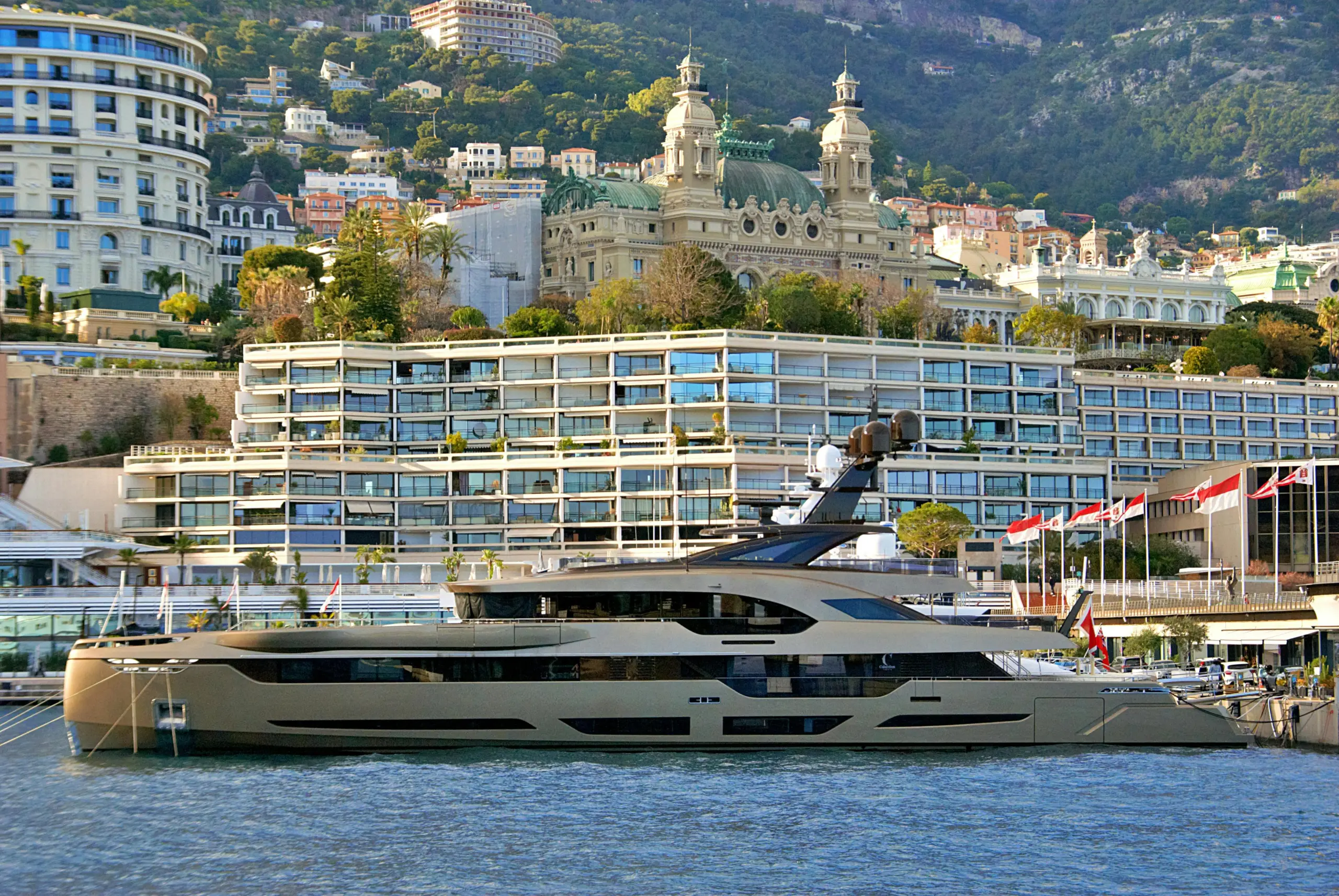 Monaco Marine bat pavillon américain | CFNEWS