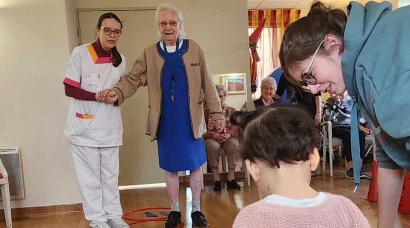 Montereau : dans cette maison de retraite, seniors et enfants en bas âge partagent les mêmes ateliers