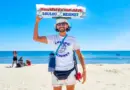 Neil, vendeur de beignets et chouchous sur la plage