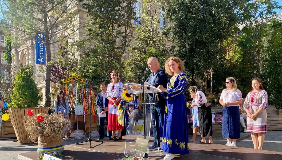 "Nous sommes fatigués mais on doit se battre" : 150 personnes à Amiens pour les 34 ans d'indépendance de l'Ukraine - ici