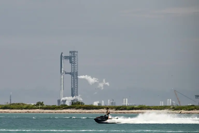 Nouveau report du lancement de la mégafusée Starship pour cause de mauvaise météo
