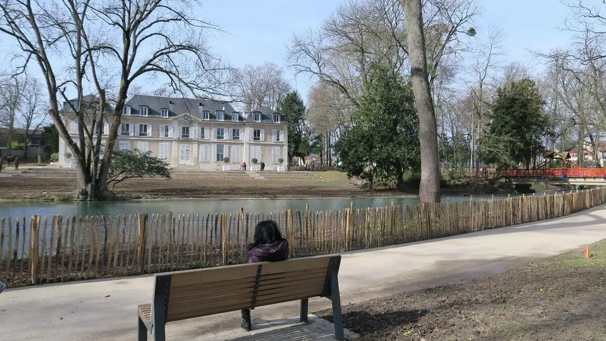 Orly : deux enfants se noient dans le plan d’eau d’un parc public