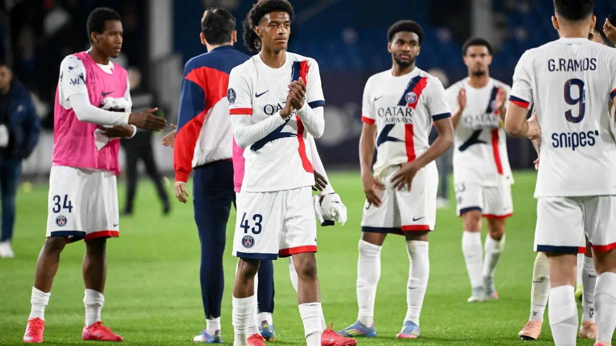 PSG : le défenseur Noham Kamara, 18 ans, signe son premier contrat pro
