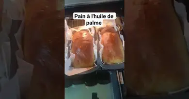 Pain maison à l'huile de palme rouge. Très bon!