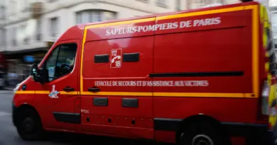 Paris : encore un homme blessé au couteau en voulant défendre son amie
