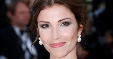 Paris : l'ex-Miss France Alexandra Rosenfeld accuse son ancien compagnon Jean Imbert de violences - ici