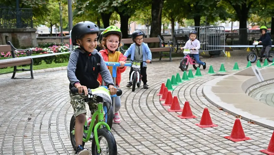 "Pas trop vite sur le virage" : avec cette discipline, l’Urban festival d’Albi s’ouvre… aux 2-5 ans !