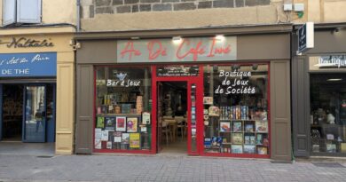 Périgrinations ludiques : Le Dé Café Inné du Puy-en-Velay - Pixel Adventurers