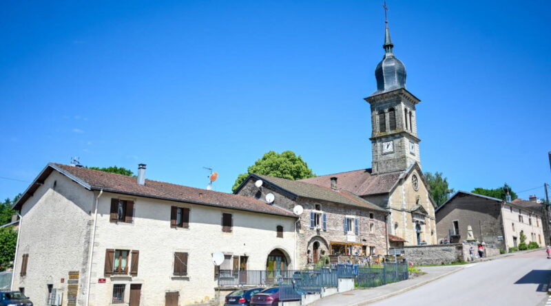 Photos . L'écrin de verdure des Voivres le classe parmi les beaux villages des Vosges