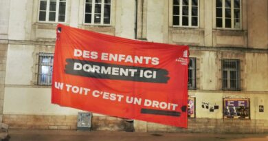 Plus de 2.000 enfants sont restés sans hébergement d'urgence après un appel au 115 dans la nuit du 18 au 19 août - ici