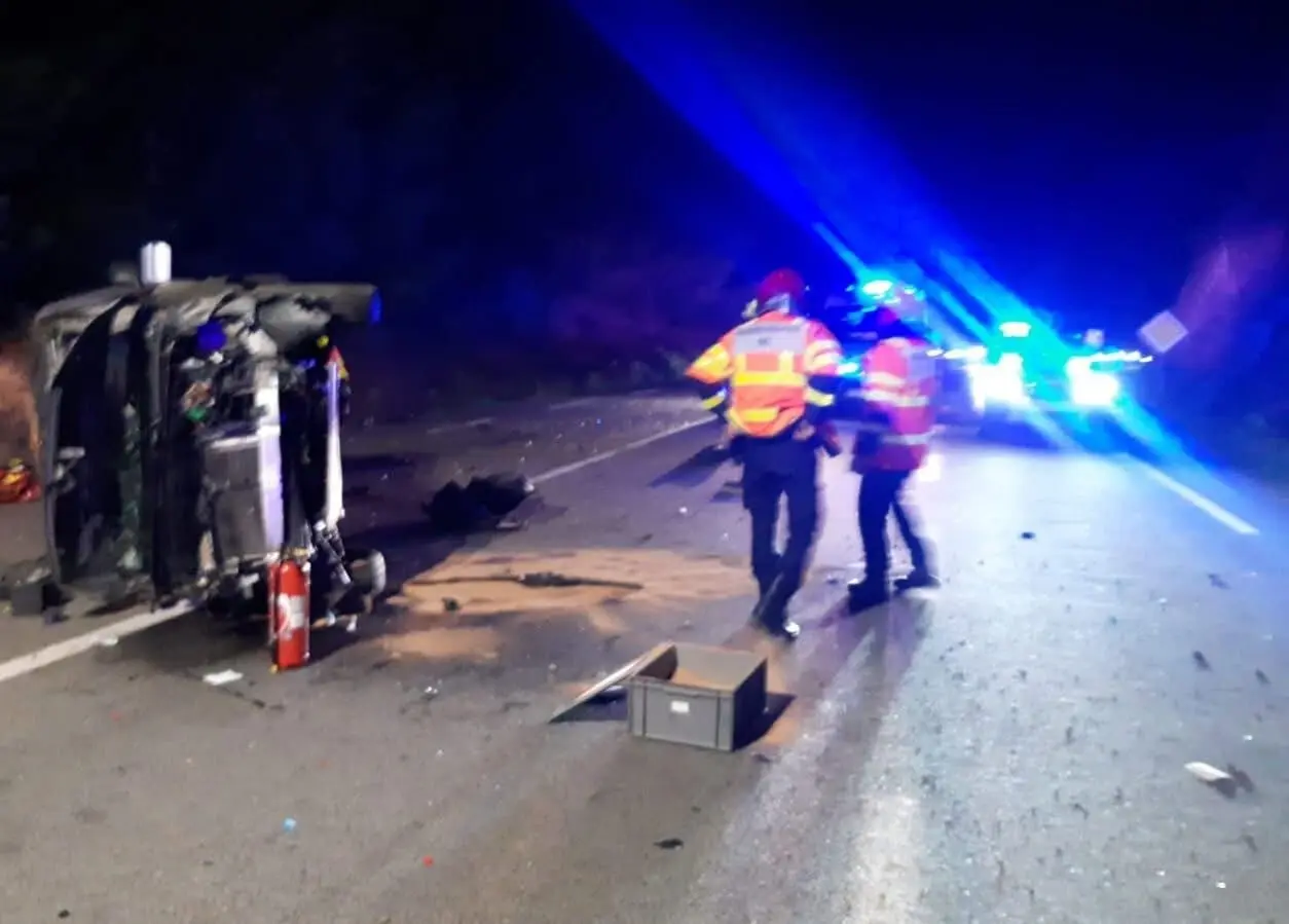 Plusieurs blessés dont un grave : accident impressionnant sur un viaduc des Pyrénées-Orientales