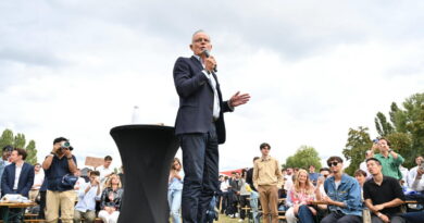 Politique. « Au travail pour présenter un projet » : Édouard Philippe dans le temps long